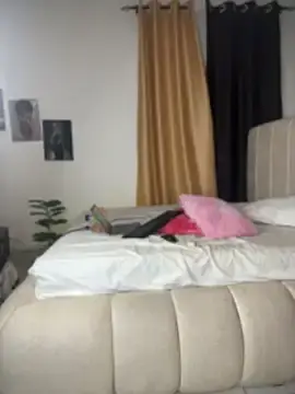 Stripchat Live Sex Cam of t-Booty_risky_