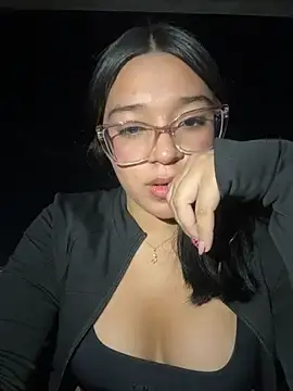 Stripchat Nude Webcam of -VICKKY