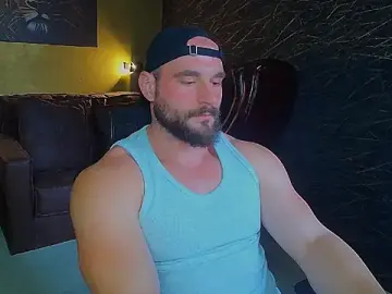Stripchat Sex Cam of AdamJamesonn