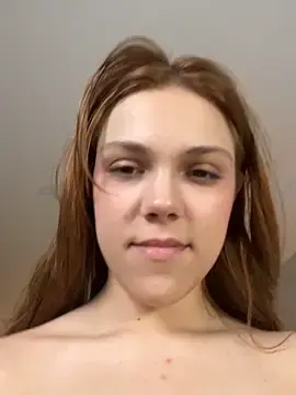 Stripchat Best Webcam of lolly_red_