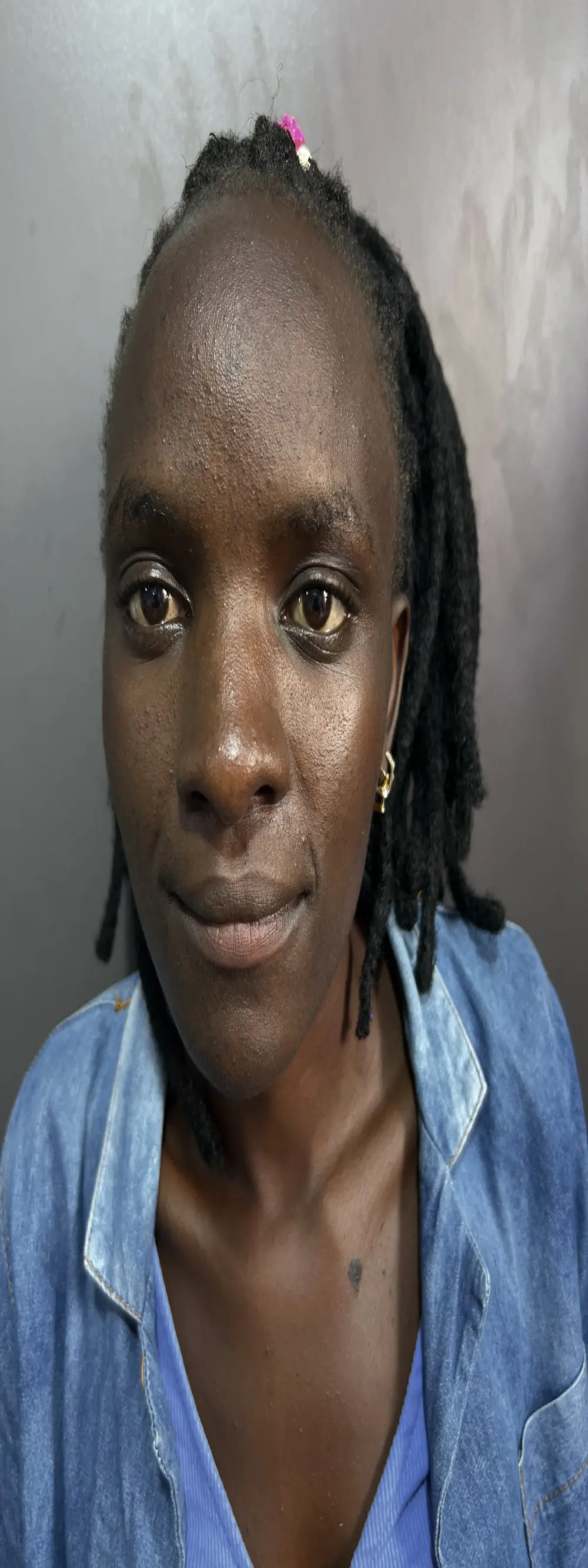 ebonypetite2