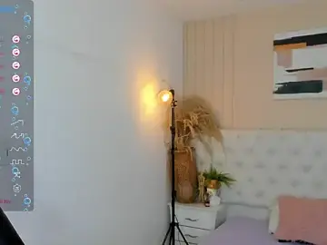Stripchat Live Sex of LOISE-XX