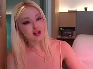 Stripchat Best live sex cam show of hyun_chia