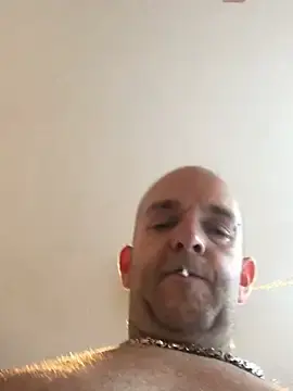 Stripchat Watch Live Sex Cams of Bigtoyaddict