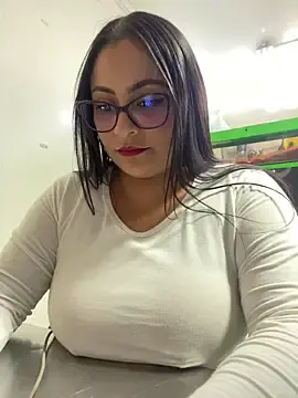 Stripchat Live Sex Cam of Angie_e