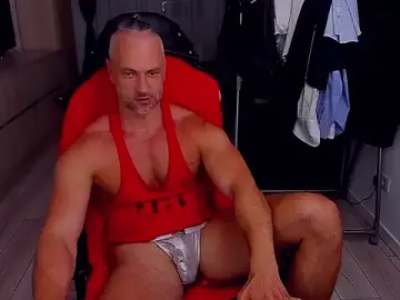 Stripchat Adult Webcam of MarisMuscle