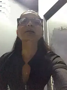 Stripchat Sex Cam of Gia_Mazzon