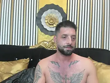 Stripchat Live Sex Cam of TommyDum