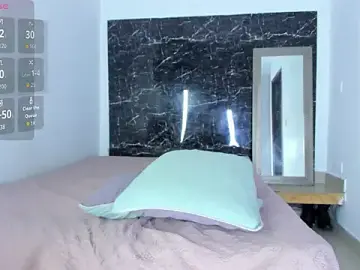 Stripchat Best live sex cam show of Emer_santos