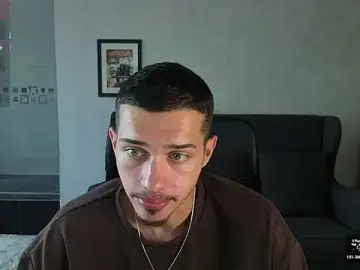 Stripchat Free Porn Cam of KaydenDrew