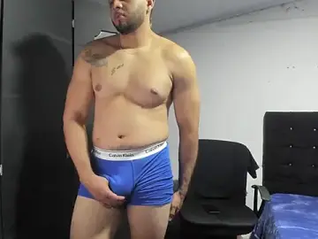 Stripchat Sex Cam of Ryan_xc1