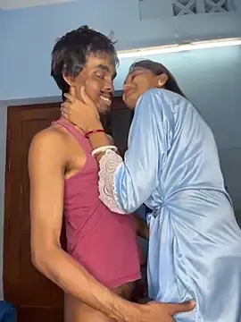 Stripchat Free Porn Cam of Sweet-priyaa