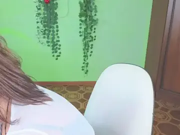 Stripchat Sex Cam of Zoe_Zephyr