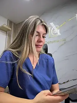 Stripchat Free Porn Cam of alicee16