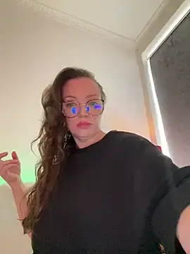 Stripchat Sex Cam of FemDom_RubyKnightXXO