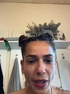Stripchat Sex Cam of PlayfulShow
