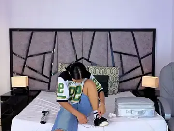 Stripchat Best live sex cam show of Milaa_Star_
