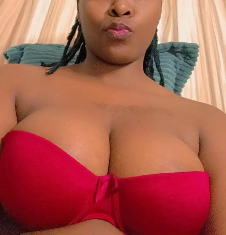 Ebony_dezires