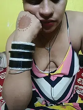 Stripchat Live Sex Cam of Princessroooh
