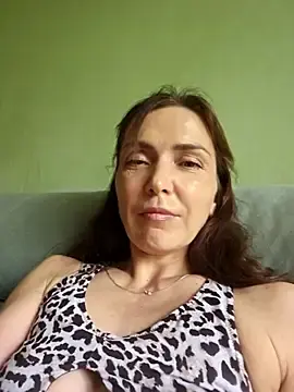 Stripchat Live Sex Cam of IrenaFreymane