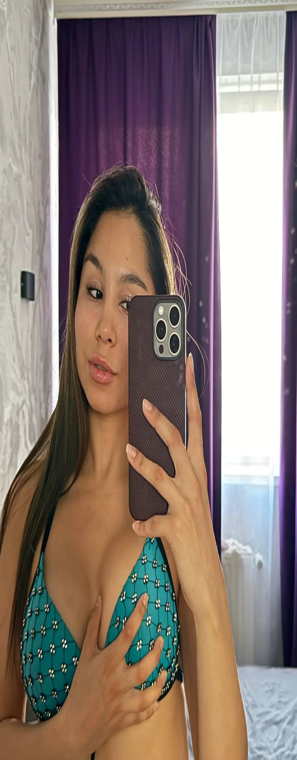 MIA_SHADE