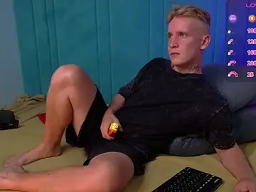 Stripchat Sex Cam of EdwinWilliams