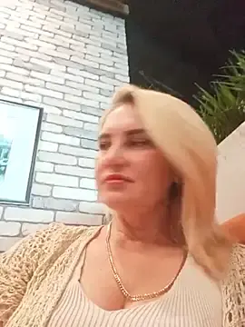 Stripchat Live Porn of JennyOMay