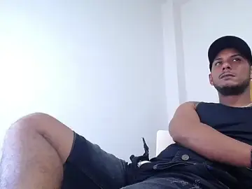 Stripchat Watch Live Sex Cams of Chris_Dick23