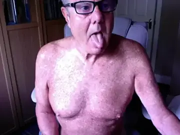 Stripchat Best live sex cam show of Oldpistolpete