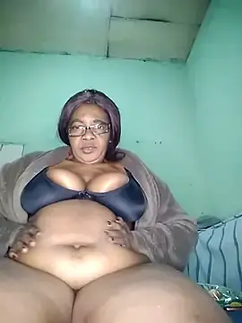 Stripchat Adult Video Chat of zeebighips