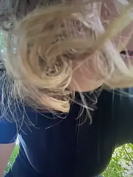 Stripchat Live Sex Cam of KellyKeler