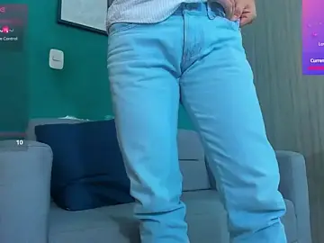 Stripchat Free Porn Cam of matteo_rr