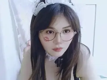 Stripchat Free Porn Cam of Winnie-01