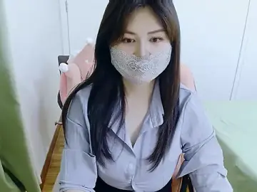Stripchat Watch Live Sex Cams of Winnie-01