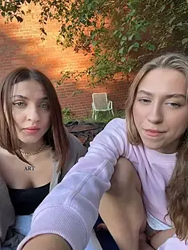 Stripchat Free Porn Cam of romyxxs