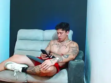 Stripchat Private Sex Chat of JUSTIN_FULLER1