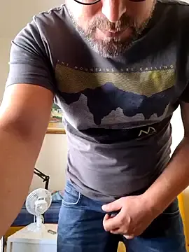 Stripchat Live Sex Cam of cetriolino