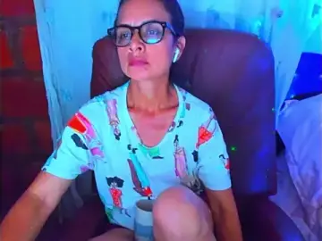 Stripchat Sex Cam of BrianaGarner