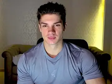 Stripchat Live Porn of MaxKaiden