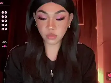Stripchat Free Porn Cam of madam_agnes1