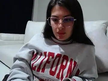 Stripchat Free Porn Cam of Mile_Evanns