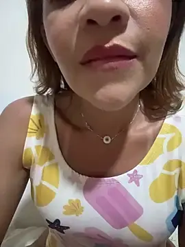 Stripchat Free Live Porn of intact_w