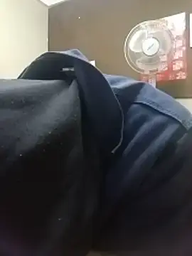 Stripchat Live Sex Cam of kushsmoothy