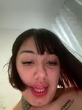 Stripchat Sex Cam of Abrildqquino