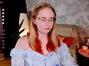 Stripchat Best live sex cam show of Aemilia_