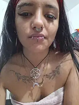 Stripchat Live Sex of carolinerue