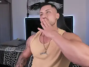 Stripchat Nude Webcam of santi_aesthetic