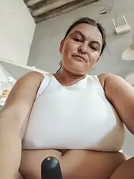 Stripchat Adult Webcam of Horny-Mommy-Dirty