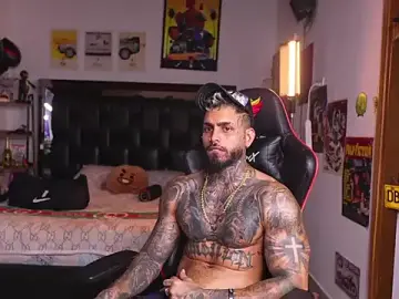 Stripchat Sex Chat of logan_hugh8