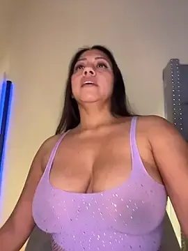 Stripchat Sex Chat of KIARAPRETTY